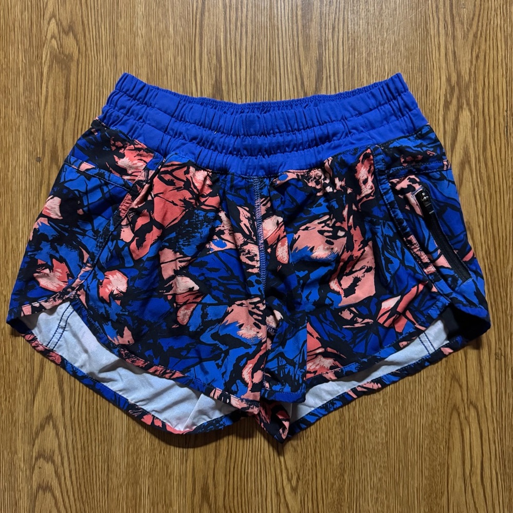 Lululemon Tracker Short Size 6